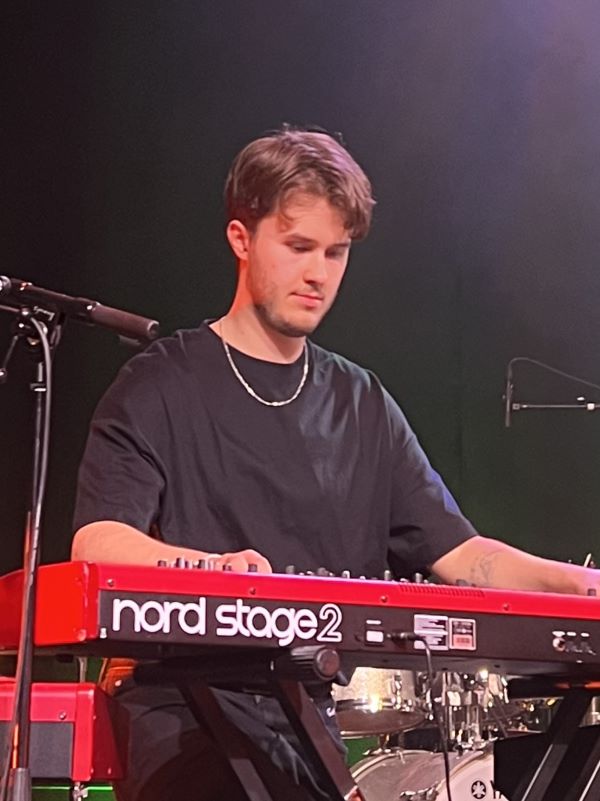 Emil Wigdens profilbild under MusikMentorns personal