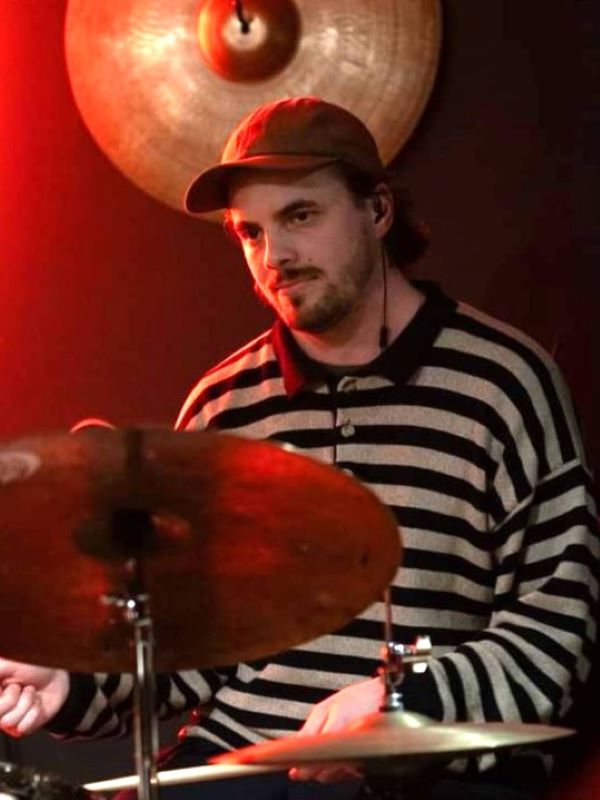 Melker Alexanderssons profilbild under MusikMentorns personal